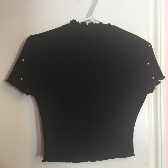SOLD Shein black t-shirt with pearls - Picture 3 of 3